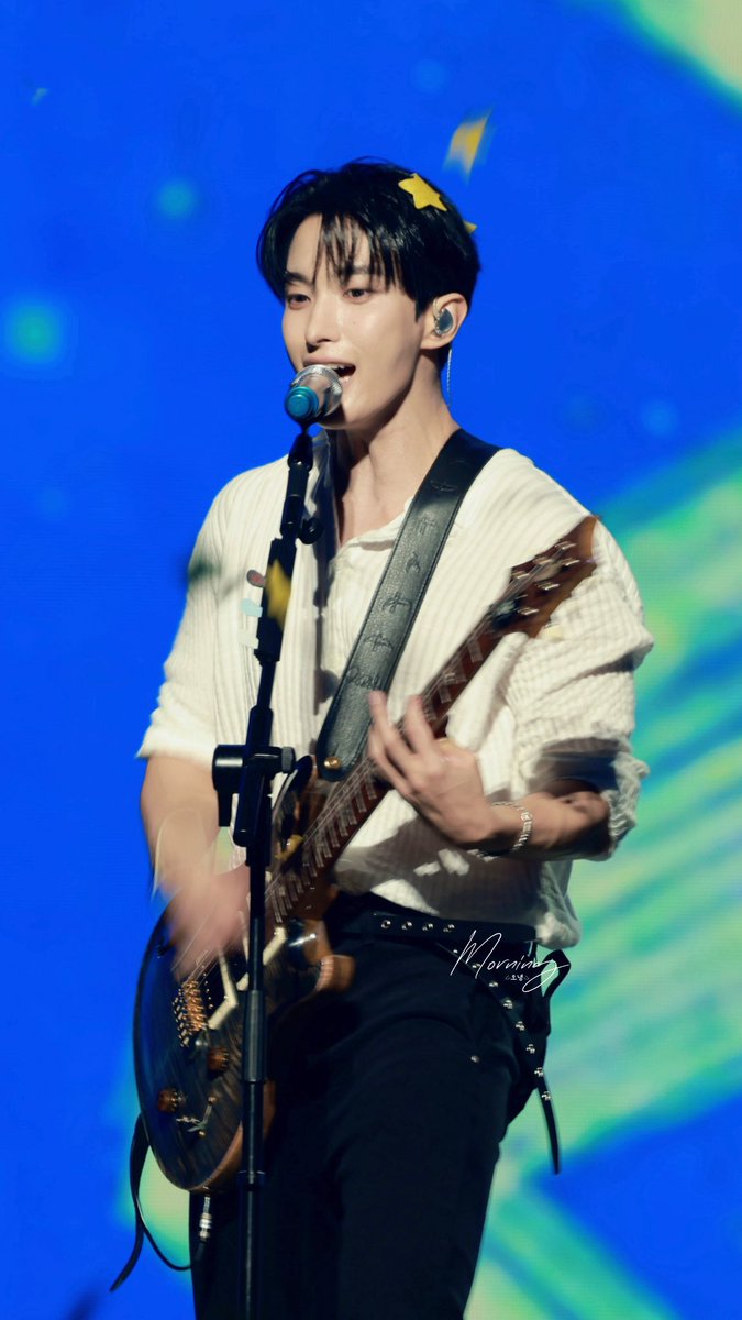 stjhen1013's tweet photo. 260725 DxS [SERENADE] ON STAGE - KAOSHIUNG

#이석민 #ドギョム #도겸 #DK 
#세븐틴 #SEVENTEEN 
#DXS 
@pledis_17 https://t.co/IZ0qKFzMvz