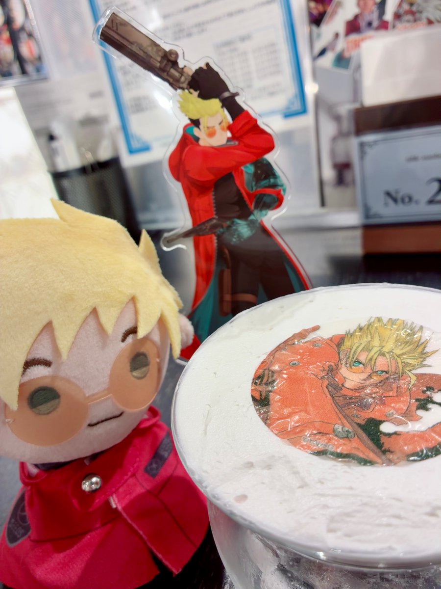 10loveeeyy's tweet photo. レガシーカフェ!
初てる&amp;アクスタお出掛けでした
BRIDEしに行ったのになかったからモクテル飲みました☺️BRIDEはまたいつか!(不確定未来) https://t.co/puZ3Tx5SgC