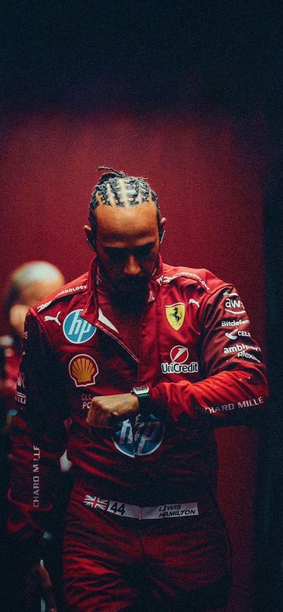 WallpaperF1st's tweet photo. Lewis Hamilton #44 • #F1 Wallpaper 
📷 : @scuderiaferrari #HungarianGP https://t.co/8NjTbhBh7I