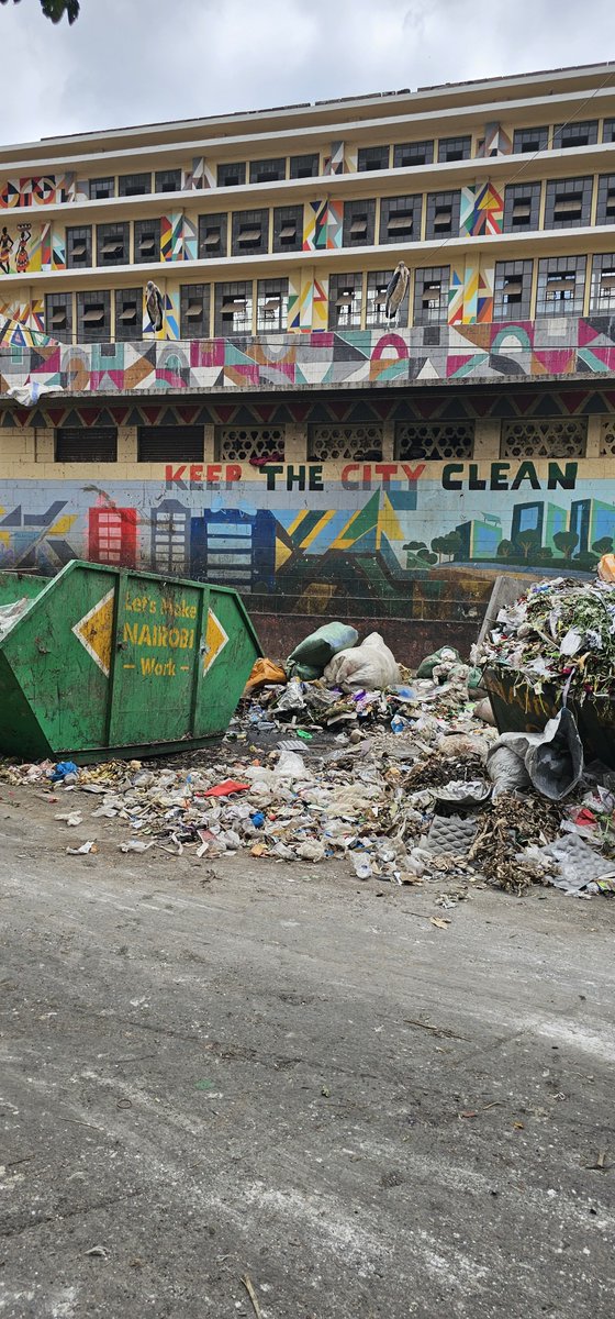 kennmaina's tweet photo. @SakajaJohnson @GovernorNairobi
@HonMosiria nothing says "world-class city" quite like this. Truly breathtaking. https://t.co/7KEemOrDHX