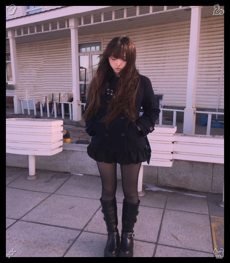 jolorusa2000's tweet photo. 🎷Discover happiness in life's simple, everyday moments.291424Ethan pressed a gentle kiss to the crown of her head, drawing her nearer. “I understand. It feels like the cat cafe was what united us. I’m so thankful you stumbled upon it on that drizzly Saturday. I can’t imagine https://t.co/MhBAu5cQ0m