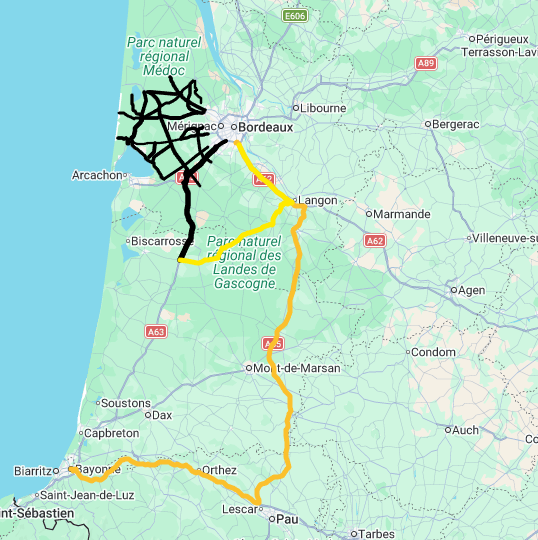 AutorouteINFO's tweet photo. [14:15] #InfoTrafic En raison des incendies en cours en Nouvelle-Aquitaine : l'autoroute A63 est toujours fermée au sud de Bordeaux. L'itinéraire A62 - A65 - A64 est conseillé dans les deux sens entre Bordeaux et l'Espagne. 
Direct Centre &amp; Sud-Ouest : https://t.co/klQKaiaPfS https://t.co/kecC1d0XdH