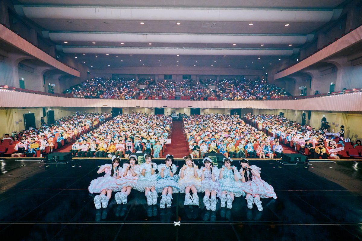 CUTIE_STREET_'s tweet photo. 한국 공연 2일차 단체 사진💎

여러분이 많이 찾아주신 덕분에
다음 단독 공연은 2027년 1월에 5,000명 규모의 장소에서 개최됩니다 ❣️
https://t.co/RiyvTJrDAw

#큐티스트 와 함께 찍은 최고의 사진입니다 🫶🏻
한 걸음씩, 우리는 계속 진화합니다✨

📍세종대학교 대양홀

💙마스다 아야노
💜마나베 나기사
🩷사쿠라바 하루카
💛후루사와 리사
❤️사노 아이카
💚이타쿠라 카나
🧡카와모토 에미루
🩵우메다 미유

#큐스토
#CUTIESTREET #きゅーすと