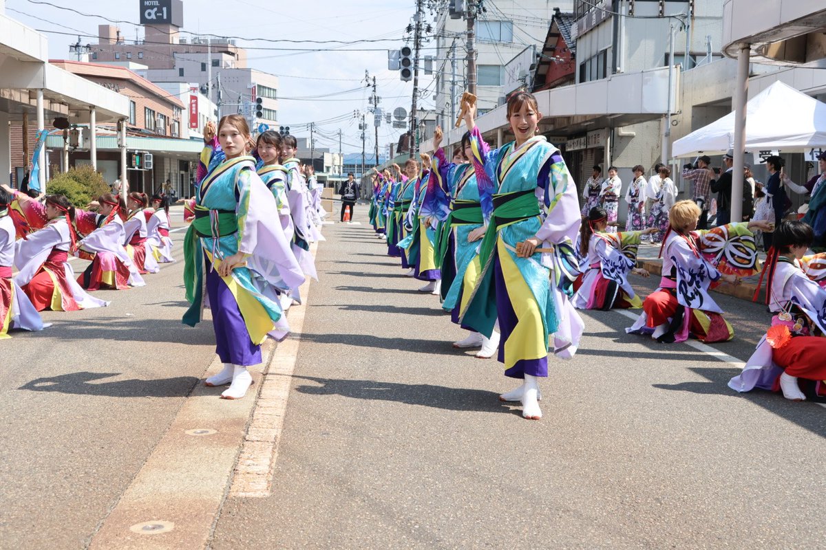 traveler_0717's tweet photo. 第23回どんGALA!祭り
Rey華繚乱
#よさこい https://t.co/F95gAV0Uyu