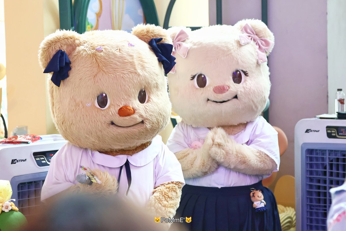 PommeC_C's tweet photo. รักต้าวหมีเด็กก้อนนุ่มฟู 2 ก้อนนี้จุง 
😸🤍🐻🐻‍❄️
#butterbear
#biancabear https://t.co/8FxcAOM6yz