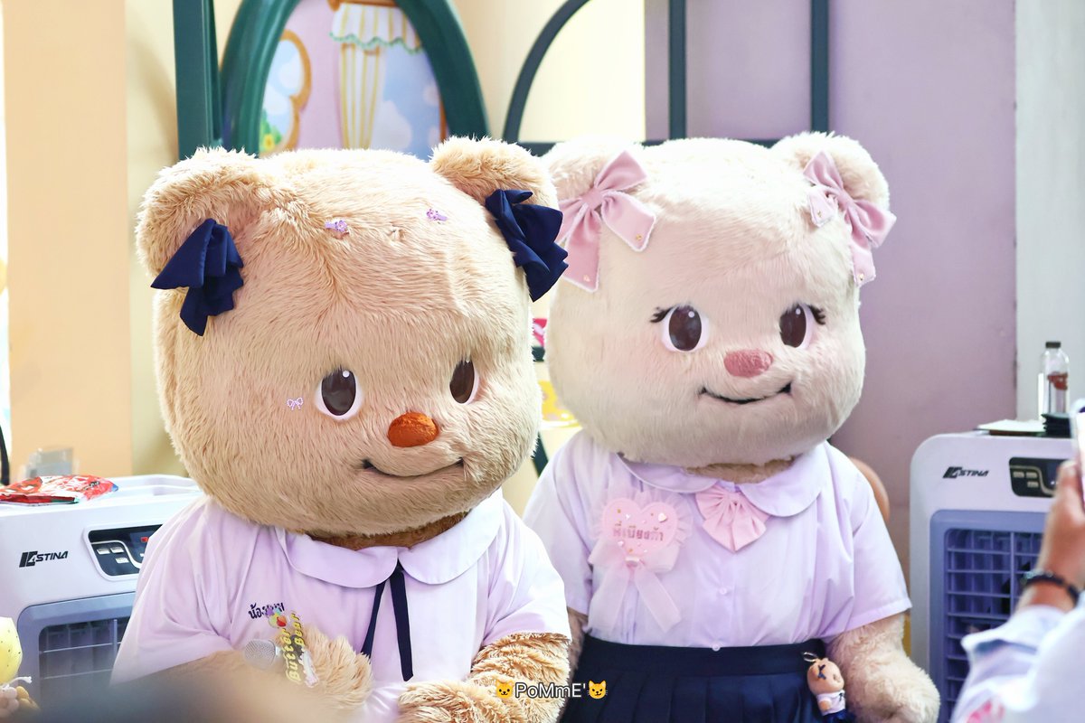 PommeC_C's tweet photo. รักต้าวหมีเด็กก้อนนุ่มฟู 2 ก้อนนี้จุง 
😸🤍🐻🐻‍❄️
#butterbear
#biancabear https://t.co/8FxcAOM6yz