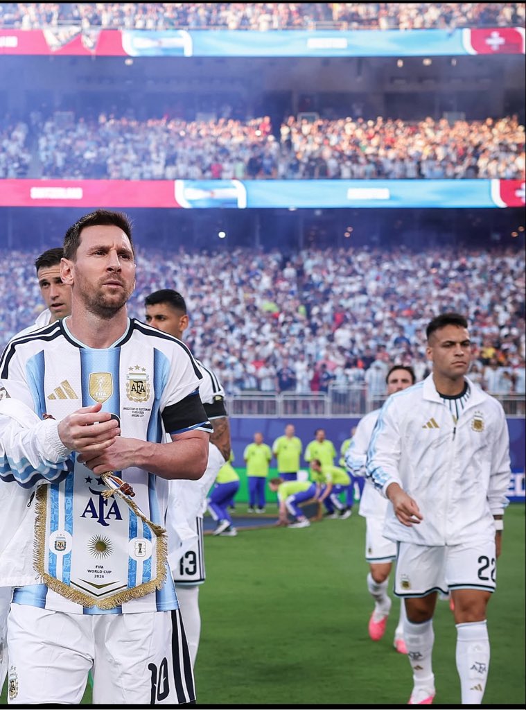 Samsonthegoat25's tweet photo. Lautaro Martínez on what allegedly happened during the World Cup final against Spain:

“What happened goes deeper than what people think. Even if the match had gone to a penalty shootout, Spain still would have won it, is what it is. We only have ourselves to blame, and we take full responsibility for actions that never should have happened against England. We didn’t realize how serious it was until we received a call that I won't detail on live TV, but thankfully, we valued our lives above everything else.”