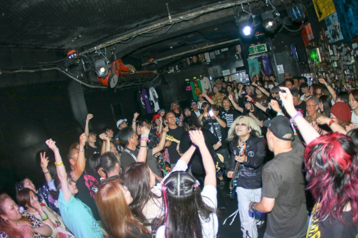 首振りDolls tweet media