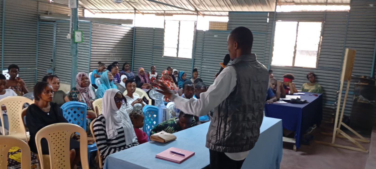 bernardwillia_m's tweet photo. Had a Great time with the residents of Jomvu Constituency, Namalakazi Alidina. In mikindani ward. https://t.co/VikL51dpKQ