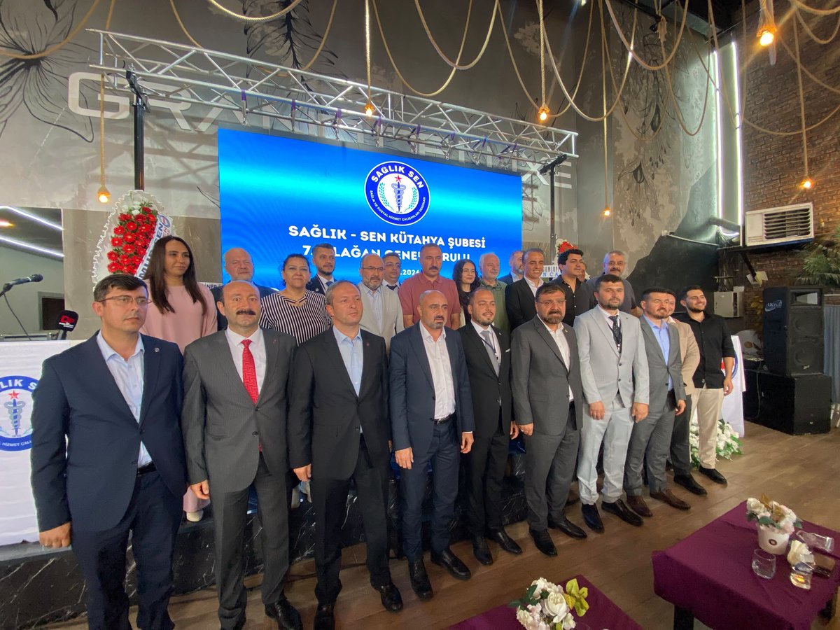 sagliksen's tweet photo. Sağlık-Sen Kütahya 1 Nolu Şubesi'nin 7. Olağan Genel Kurulu, Genel Başkan Yardımcıları Sinan Kuluöztürk ve Mustafa Irgatoğlu'nun katılımıyla yapıldı. 

Genel kurulda Batuhan Kabak, Kütahya 1 Nolu Şube’nin yeni başkanı olarak seçildi.
⤵️
https://t.co/FIZooo1WNn https://t.co/mOYBRkzTUd