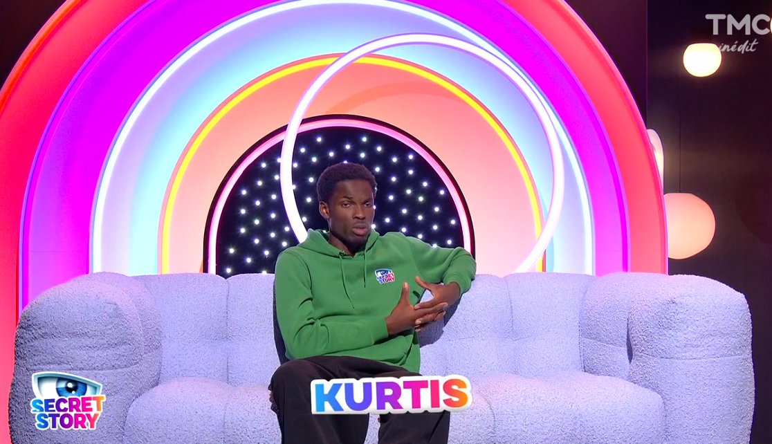 evaaasereje's tweet photo. "j'sais pas s'il a le syndrome du personnage principal mais il fait tout pour se faire remarquer" KURTIS BRAVO #secretstory https://t.co/fddhwUwOla