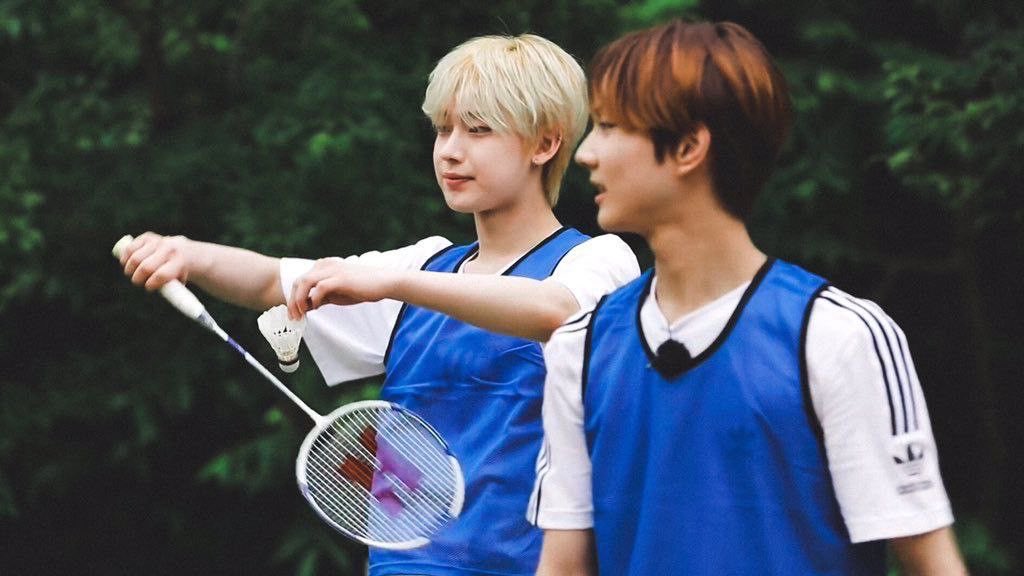 HEESEUNG_EN777's tweet photo. Tag game y’all 📢

Rooftop date with HEEJAY 🛖🍜🥗

OR

Playing badminton with SUNWON 🏸⛳️

THIS OR THAT? 

Tags + answer🙏🏻🌸✨

엔진은 책임을 요구합니다.
#Hold_HYBE_Accountable_Q2
#BoycottHYBE_ZeroCredibility https://t.co/5W3T9FHG9l