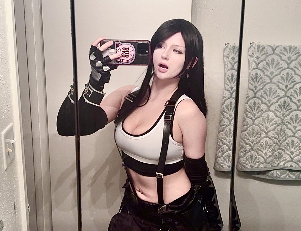 L1braB4by's tweet photo. Tifa Lockhart ❤️ https://t.co/fUIlBz7vRs