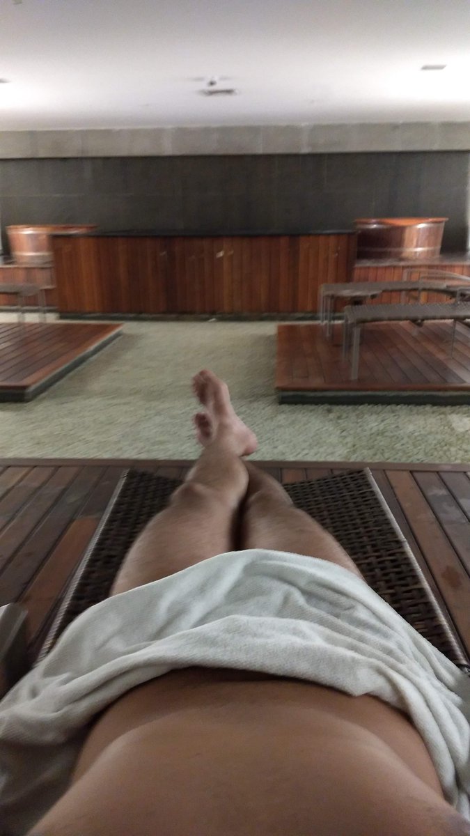 OliverMasso's tweet photo. Esperando o cliente chegar.. https://t.co/y5AHScqK1P
