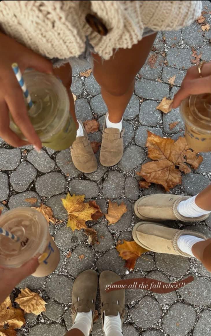 GirlsBeautyy519's tweet photo. i’m literally craving fall i’m so over the summer 😩🍂🎃👻🤎 https://t.co/Qn6mswj31n