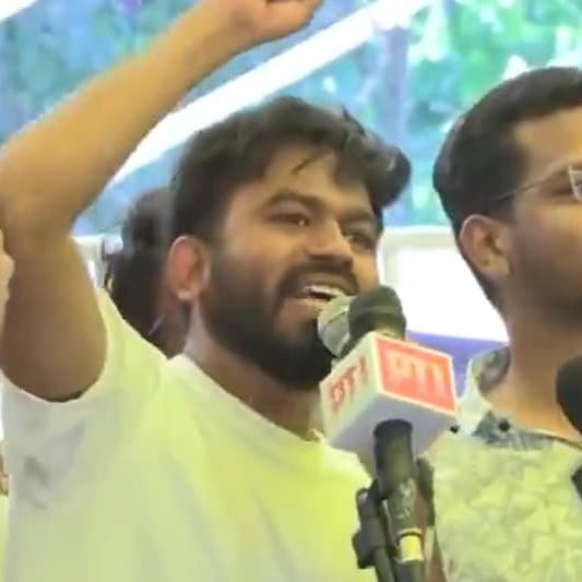 Xray_India's tweet photo. I vomited twice today....

I saw this pic twice...

Feeling like vomit while writing this post too... https://t.co/mIHEbVuq0E