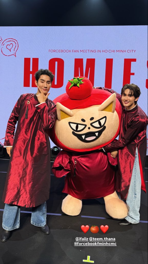 FORCEBOOKFAMILY's tweet photo. “ ❤️🍅❤️ ”

IGs : gappgapp1942
FORCEBOOK MAFOX VNFM
#ForceBookFMinHCMC 
#fforce_ x #kasibook
#ฟอสบุ๊ค x #TOMAFOX https://t.co/vQsRuzpe9E