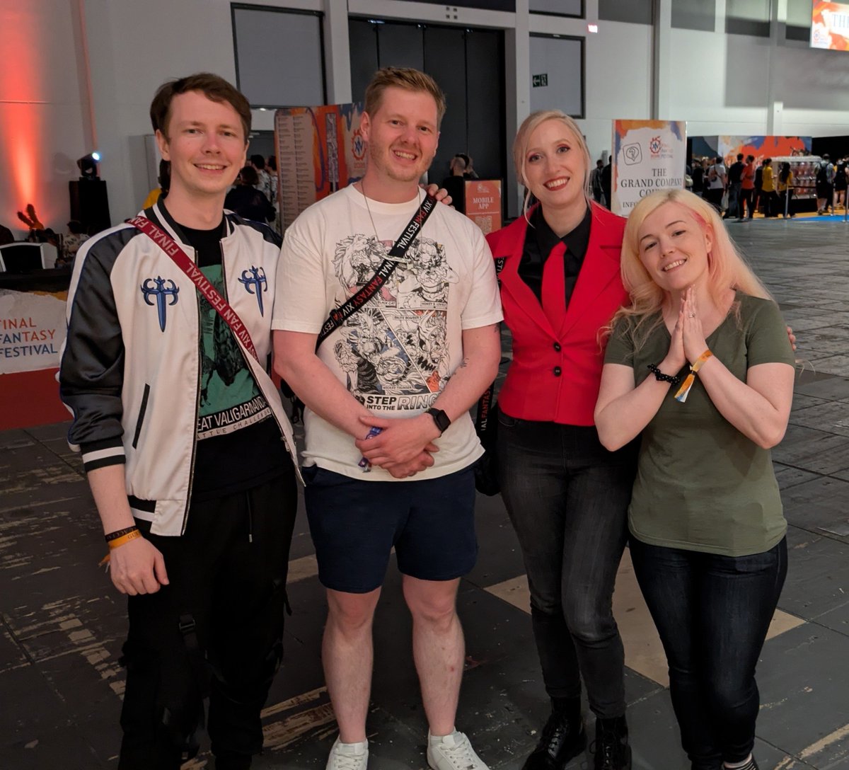 selebu's tweet photo. Met @rookuri_ @Xenedra_A and @Lythiara too. https://t.co/dnHlqeGomw