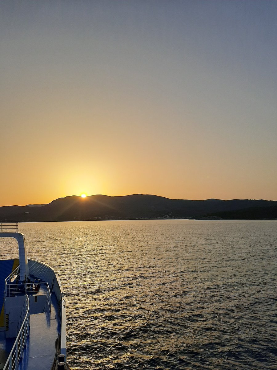 Sakis0208's tweet photo. Ένα γεια πέρασα να πω και φεύγω https://t.co/zacpUjfuFK