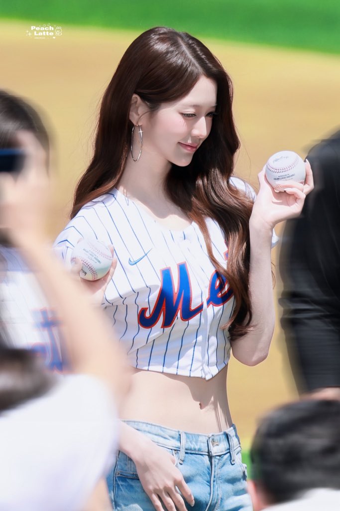 Xiao Yixuan tweet media