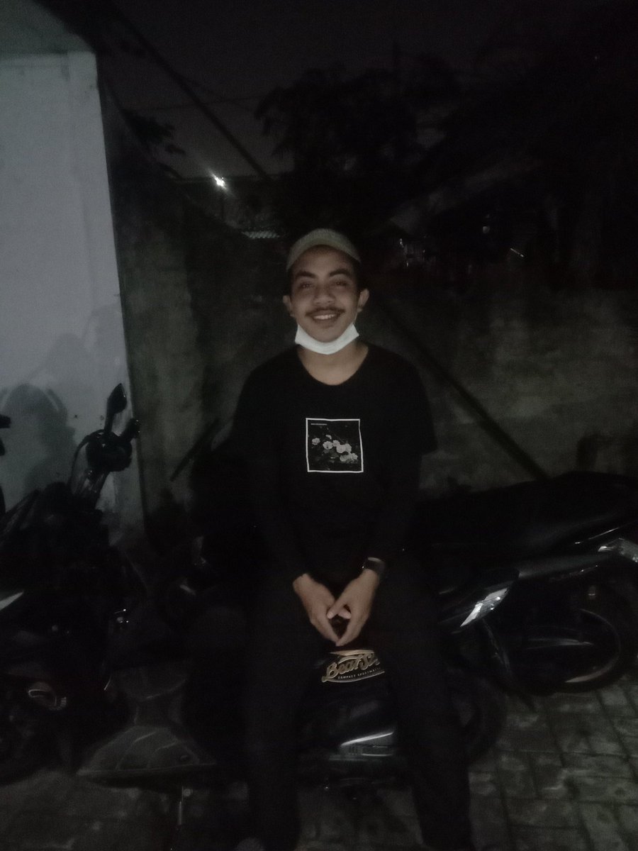 marshallrizkyy's tweet photo. @Rnaldii_Sputraa @Jakartalk sama² muka kek gorilla, jadi ngebela ambon lu cil? https://t.co/9vJcEiWjk8