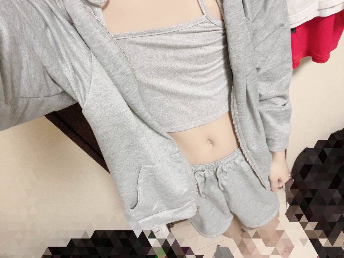 cbhxzf's tweet photo. 部屋着、、、え？？ https://t.co/TpUFJ7HXeV