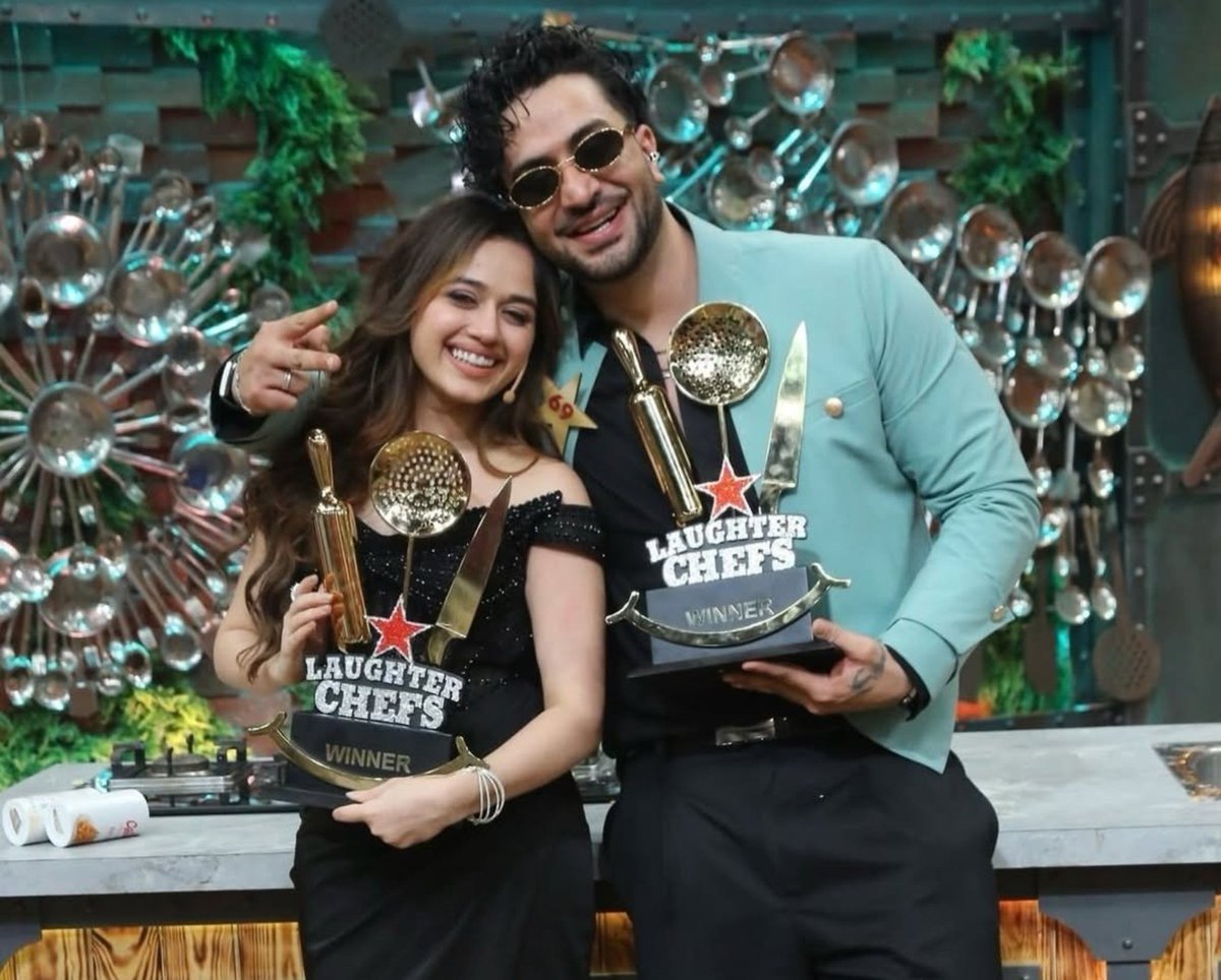 GossipsTv's tweet photo. Breaking: #JannatZubair &amp; #AlyGoni have been crowned the winners of Colors TV's Laughter Chefs Season 3

@GossipsTv #LaughterChefs3 #LC3 https://t.co/wubE5q5vdn