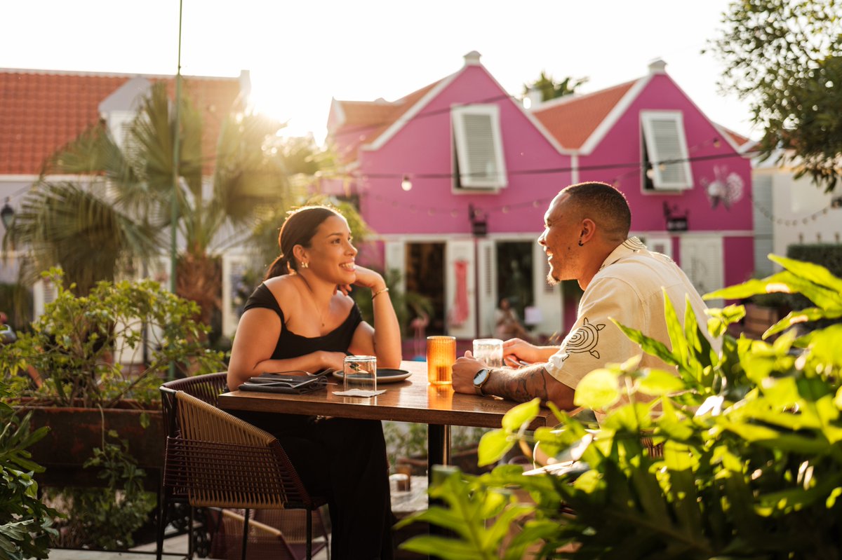 CuracaoTravel's tweet photo. You, your favorite person, at your favorite location❤️#Curacao #feelitforyourself https://t.co/wNIR4A3pKS