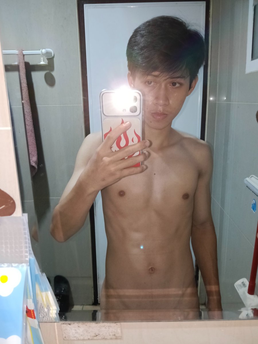 pat_treera's tweet photo. เด็ดๆมีมั้ย https://t.co/bHOGaqefwt