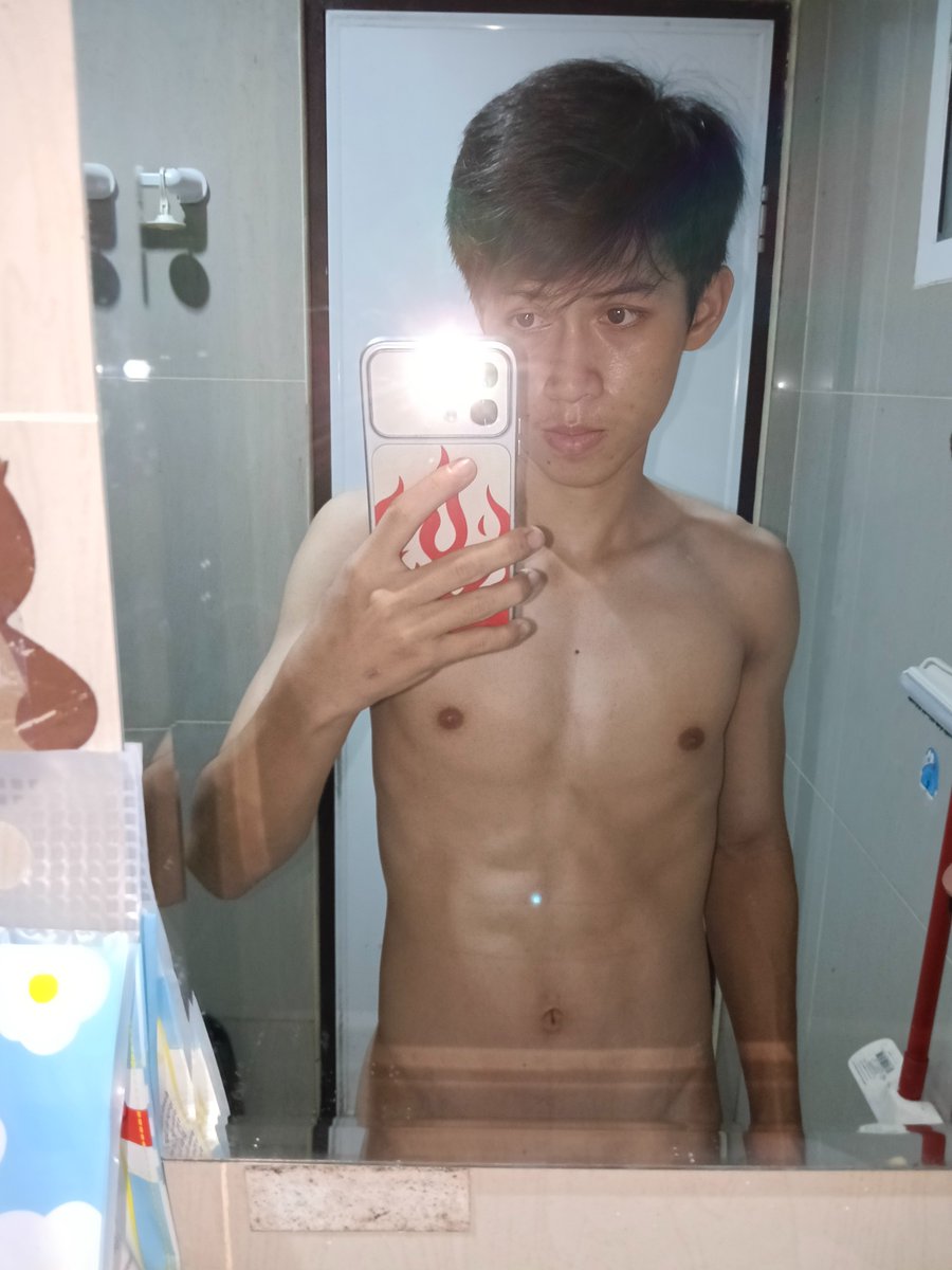 pat_treera's tweet photo. เด็ดๆมีมั้ย https://t.co/bHOGaqefwt