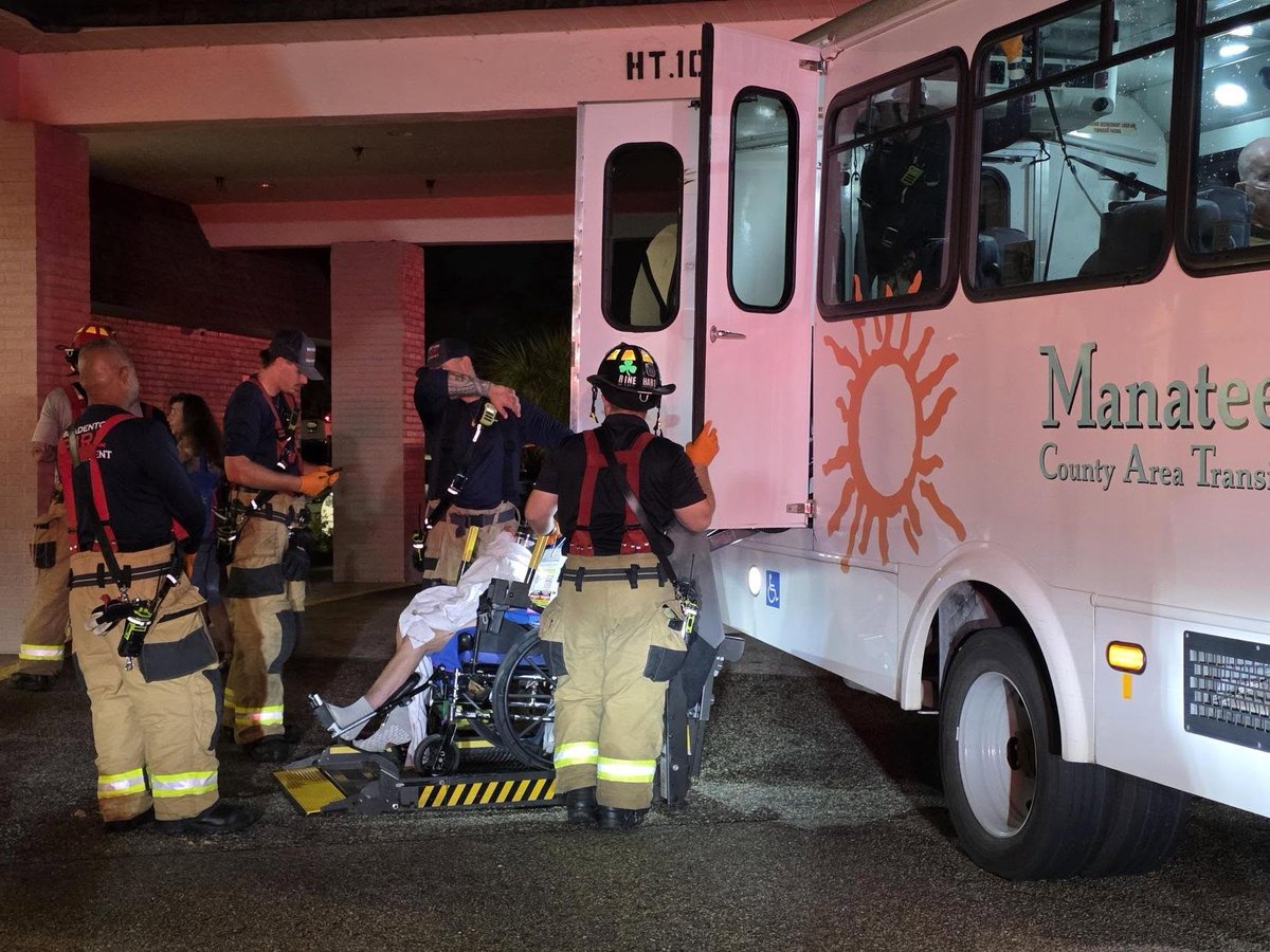 BradentonPD's tweet photo. Here is the latest from @ManateeGov regarding Saturday's partial structural collapse at Aviata at Bradenton Villas. BPD assisted with traffic control, ensuring multiple EMS vehicles could access the area and safely transport residents to sister facilities in multiple counties.
---
By approximately 3 a.m., all residents of Aviata at Bradenton Villas had been safely evacuated and relocated following the partial structural collapse at the facility.

Throughout the night, Manatee County Public Safety coordinated the relocation effort alongside the Bradenton Fire Department, the City of Bradenton, facility staff and regional partners. Manatee County EMS, our transportation crews, and ambulance and accessible transportation resources from Hillsborough, Pasco and Pinellas counties worked together to safely transport residents to sister facilities.

All residents are accounted for, and the facility remained in contact with families throughout the evacuation and relocation process.

We are grateful to our transportation crews, every first responder, healthcare partner, transportation provider and facility staff member who worked through the night to ensure residents were safely relocated.

At this time, no injuries have been reported.