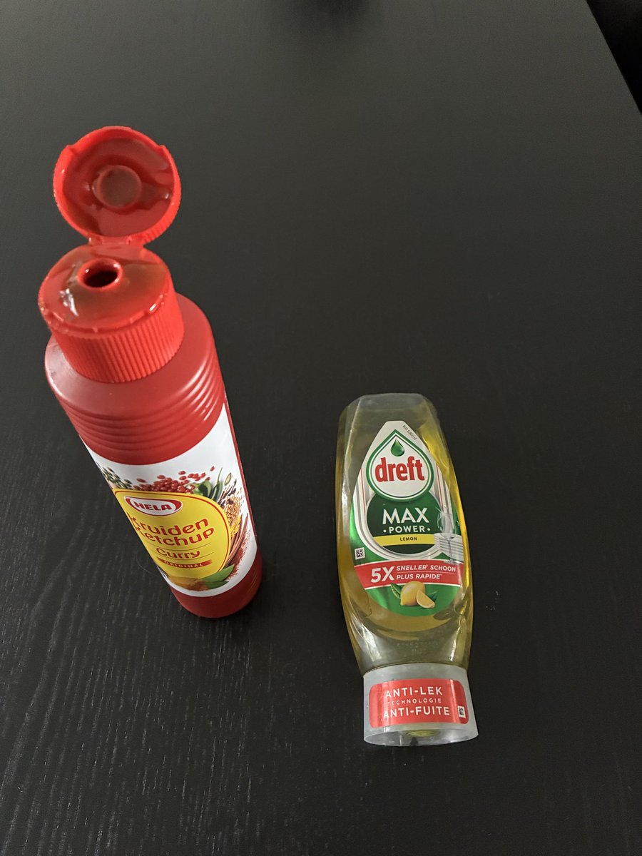 GioGio1913's tweet photo. Beste Hela,

Ik smeek jullie om alsjeblieft met Dreft in gesprek te gaan om een fatsoenlijke verpakking te ontwikkelen. 

Namens alle curry gebruikers: Bedankt! https://t.co/v2o5m5mkFK