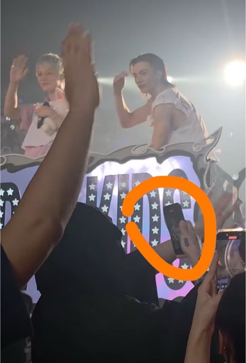 dracaureusx's tweet photo. I just realised Jungkook was zooming in on Bang Chan while filming so he could record him only 😭😭 https://t.co/nH6xoxVLbs