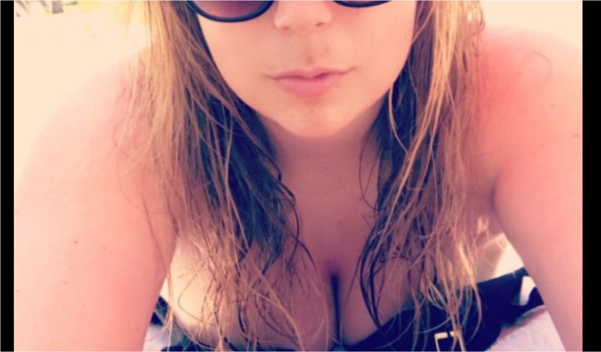 MissBianca_swe's tweet photo. Inget gör mig mer tänd än en undergiven som vet hur man skämmer bort sin Mistress. Visa vad du går för. 👸🧎

 ⁠#SwedishFindom⁠
 ⁠#FindomSverige⁠
 ⁠#NordicFindom⁠
 ⁠#SendToMe⁠ 
 ⁠#Findom⁠
 ⁠#Findommes⁠ / ⁠#Findomme⁠
 ⁠#Paypig⁠
 ⁠#FinDomm
 ⁠#MoneyMistress https://t.co/c5S8lmn1NO