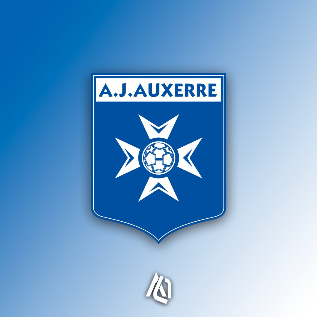 ActuL1_'s tweet photo. L'anecdote géniale de Will Still 🇧🇪 sur sa vision de l'AJ Auxerre ! 🤩💙🤍

« Pour moi, Auxerre, c'est TF1 le mardi ou le mercredi soir en Ligue des champions, avec le Real Madrid, l'AC Milan, qui viennent jouer ici, le maillot PlayStation 2. 

On regardait tous, même en Belgique. J'aurais dit : 'On y va' ! » 

(@lequipe)