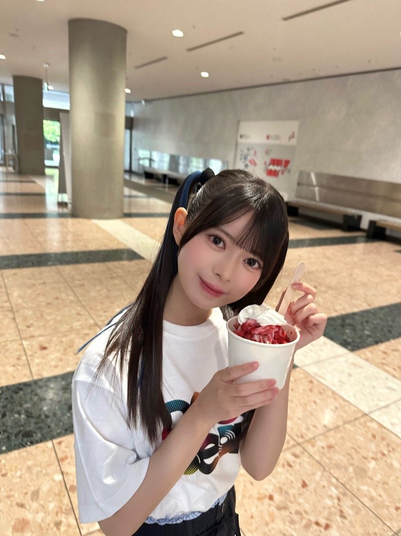 YuiKodama295397's tweet photo. 上村麗菜ちゃんとて��可愛い～！💛✨ https://t.co/lVeA6RDMBU
