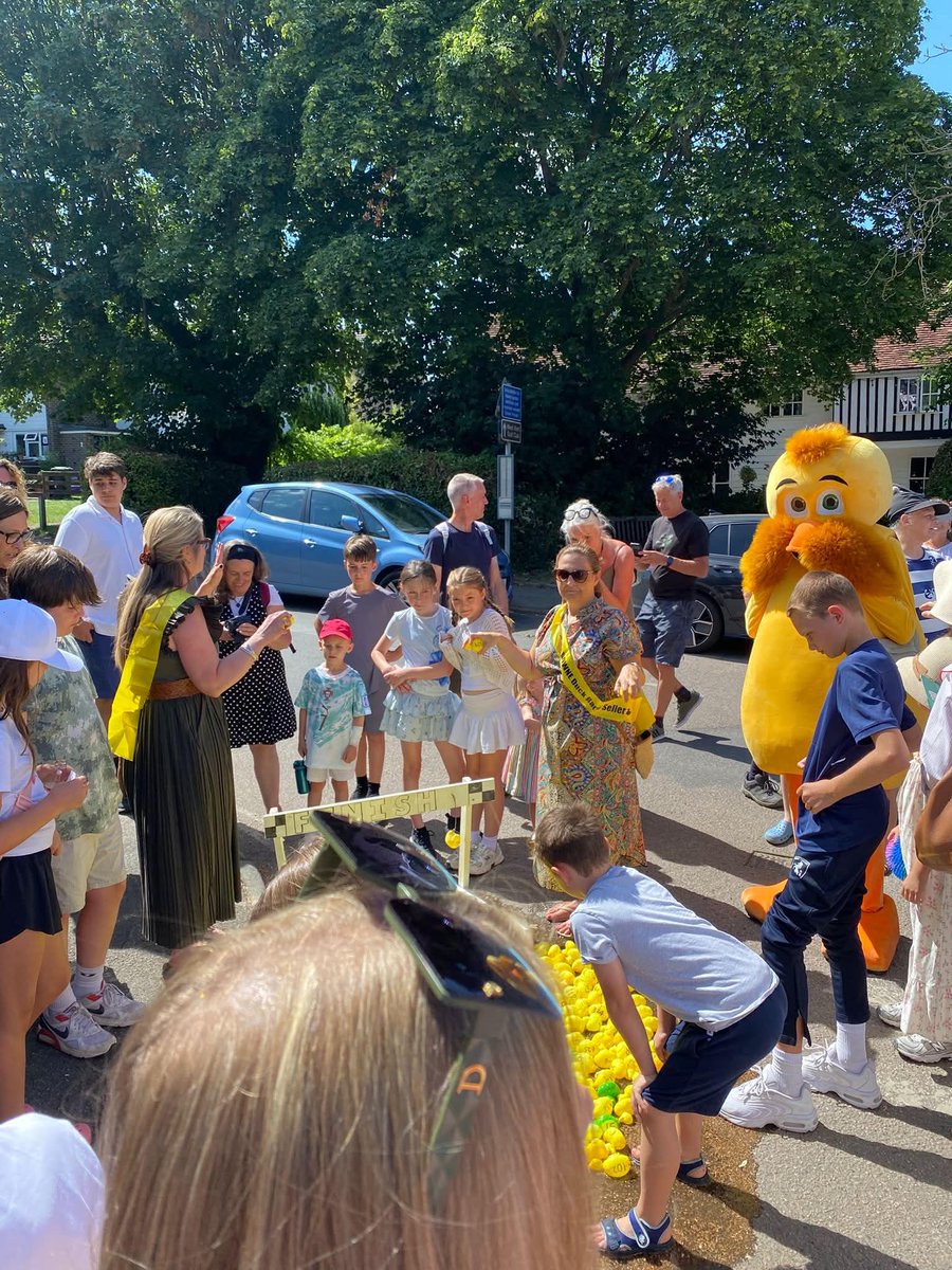 JonnyJAndrews's tweet photo. A wonderful time earlier this month supporting the Downe Duck Race. A fantastic and fun day, &amp; a great fundrasier for the Downe Christmas Lights! 

And it was lovely to also pop into the local Downe Art Group's brilliant exhibition. My thanks to all who made both events possible. https://t.co/adylPpgskq