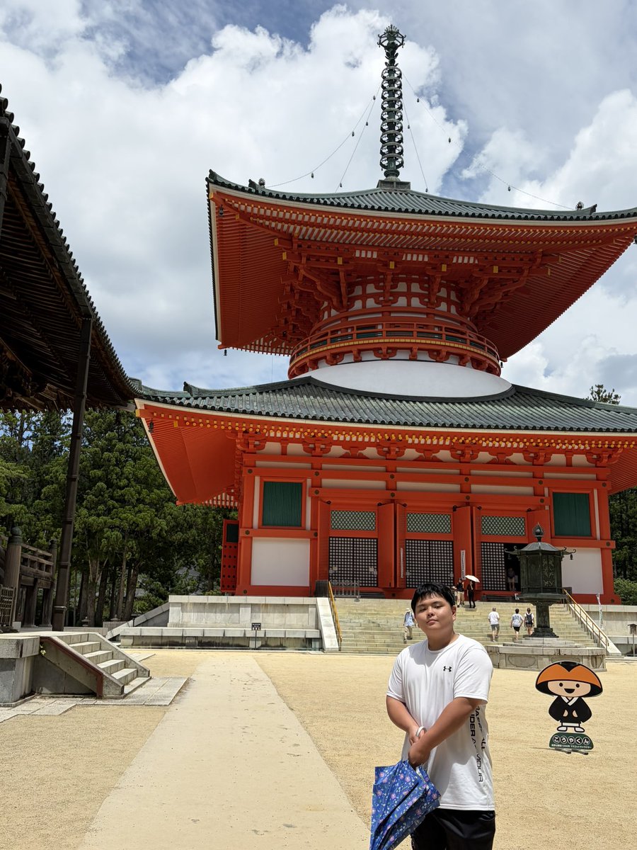 RwwUm's tweet photo. 今日は和歌山県
高野山に来てます🚙 https://t.co/saUBwo7DuI