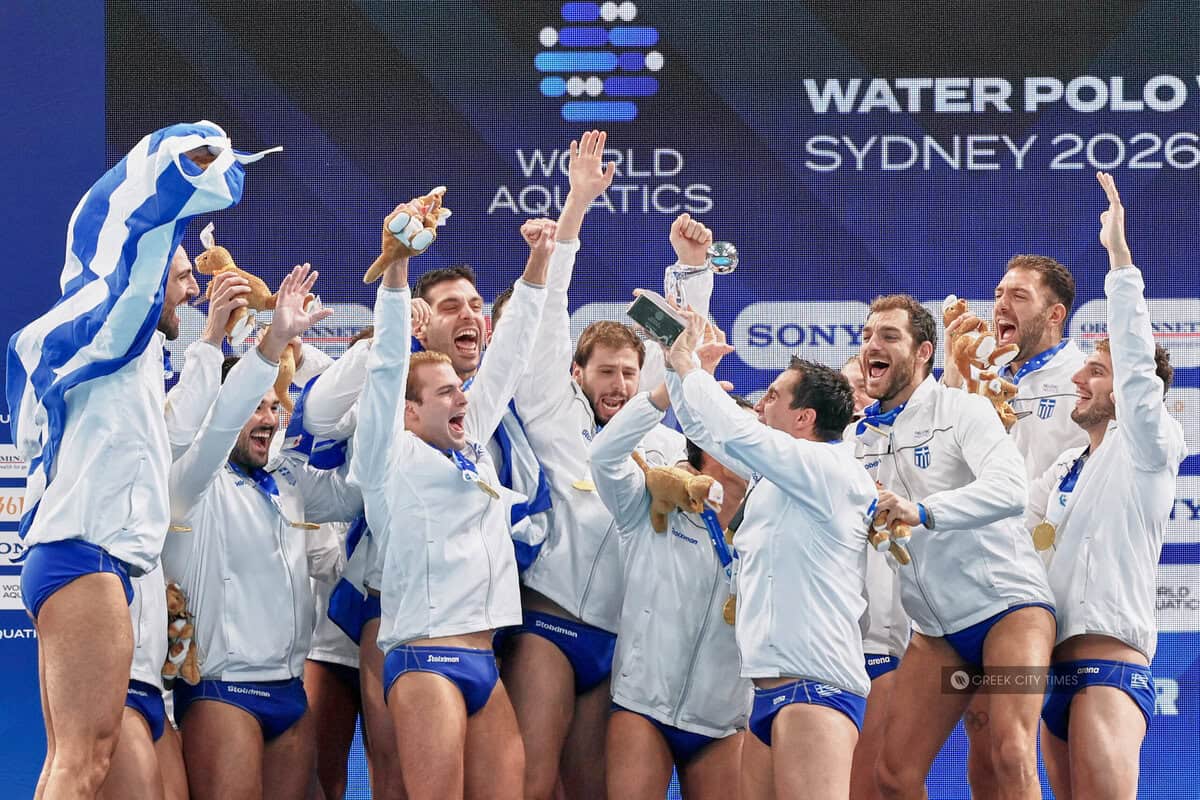 greekcitytimes's tweet photo. Greece Water Polo champions win first World Cup gold as Prime Minister calls to congratulate players and staff

Greece water polo champions claim historic first World Cup title after 15-14 win over Hungary; PM calls to congratulate.
https://t.co/eejdizZyLy https://t.co/B07N9Gtrd8