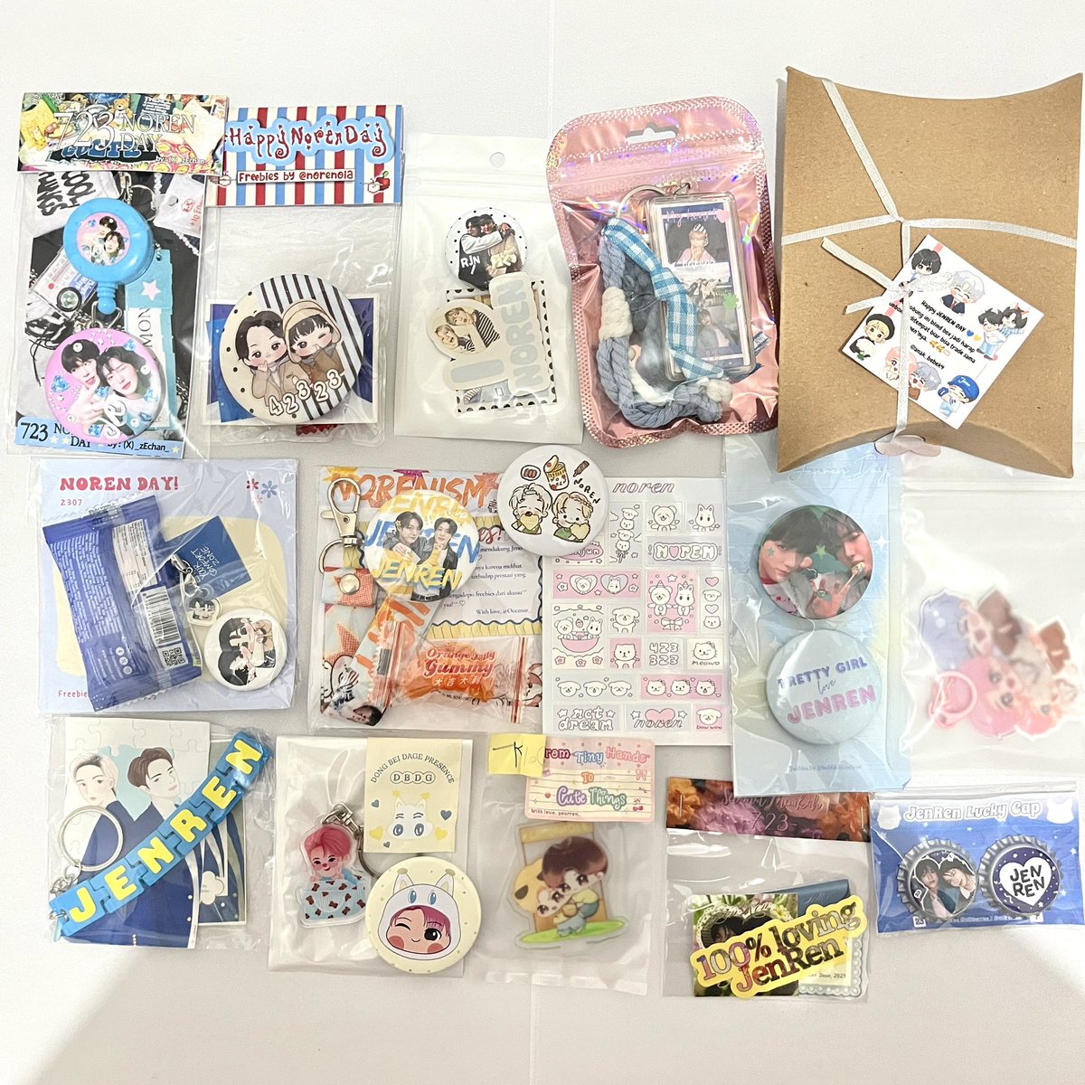 huangzjun's tweet photo. — special thanks for the freebies💙💛

@minimanrj @jelliesyuii @dearlyijeno @puppyandfox @thebluedy @justllleaf @_zEchan_ @yourren_ @marchyellowboy @anak_bebek4 @norenbisniss @milkym0lk @bubblebluwieee @piideyyy @Oceanar_ @el_al_dahac @323foruu 

yang ga ada usnnya juga thank u🫶🏻 https://t.co/RRqss3Vfve