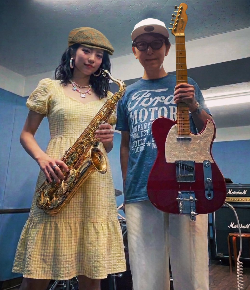 denoudo's tweet photo. アヤちゃんのバンドはテレキャスターで。みんなオシャレ😊 https://t.co/p4rFw8vF9U