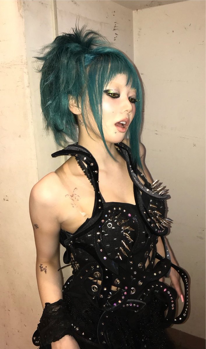 kanachieimirian's tweet photo. 2人とも好きだよって言おうとしたら同一人物だった https://t.co/ZsoBYLGgaa