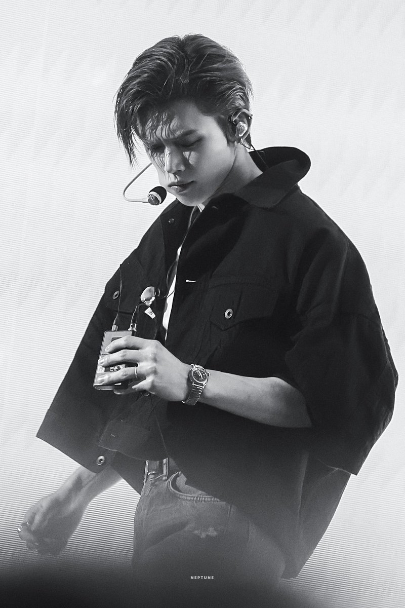 oursummer304's tweet photo. choi yeonjun!!! so sorry but he’s getting sexier and hotter when he’s MAD🫠 https://t.co/vFgmepXGbf