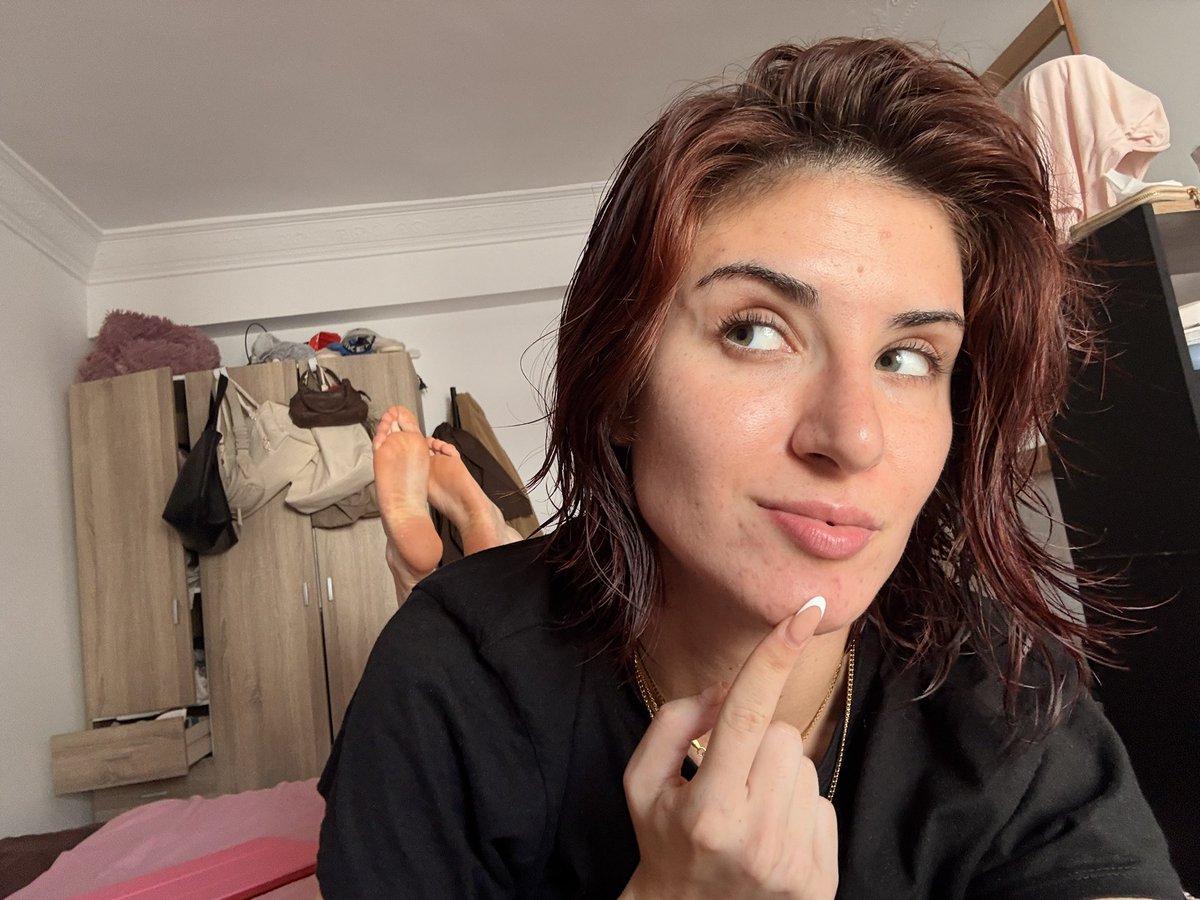 cash4moon's tweet photo. Ooops sorry it wasn’t my intention making you soooo eager to spoil me 🤭 https://t.co/EGgBfZGaxe
