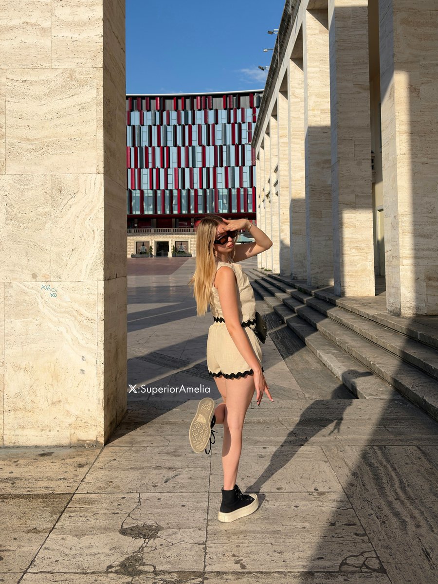SuperiorAmelia's tweet photo. did I just catch you staring at my shoes? https://t.co/tqcy6b50Jp