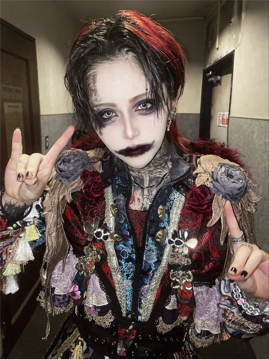 manase_mazari's tweet photo. 貴方の隣にも居るかもしれません https://t.co/f4GmW1tOgg