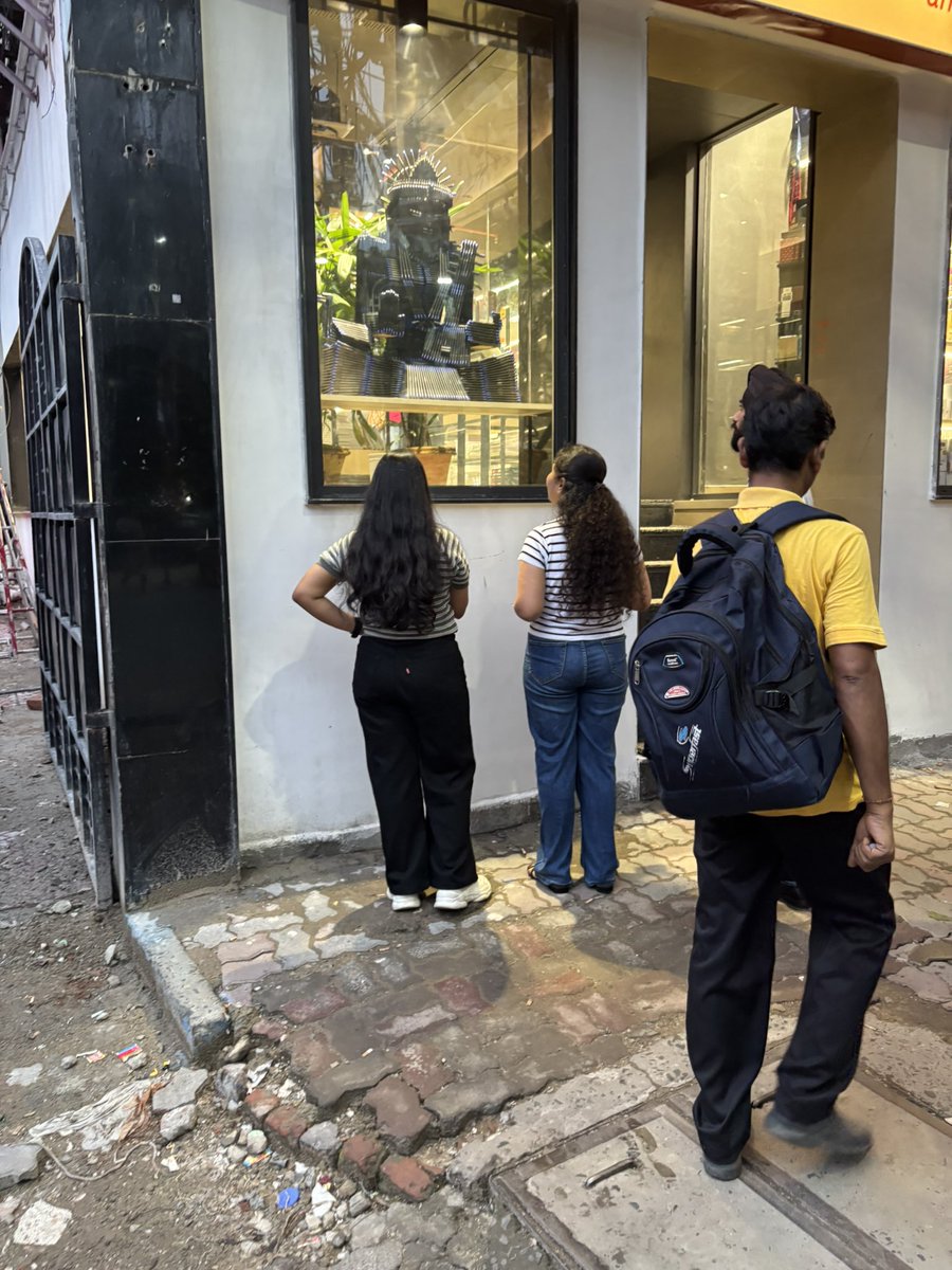 NDUJARI's tweet photo. #Stackoo opened today @ 
24 #ParkStreet #Kolkata

a must visit for #stationery lovers https://t.co/df6kgDM61a