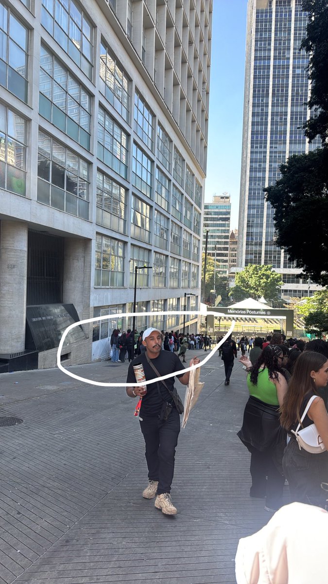 Bru (louca pelo jão) - ta chegando J5 tweet media