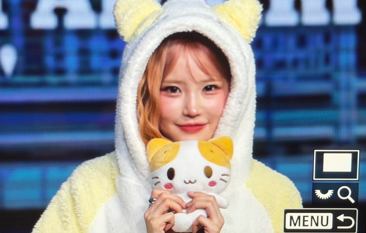 tormeoww's tweet photo. 260726 점프업 대면 pre 🐱

#송하영 #프로미스나인 #fromis_9 https://t.co/nok2NYZXQW