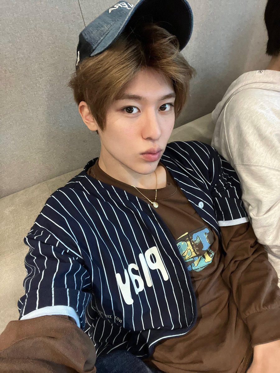 퓽 tweet media